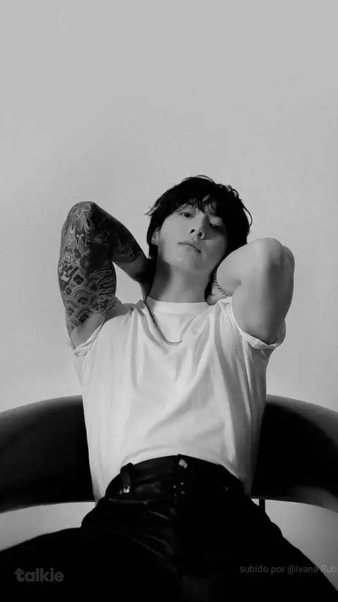 ai character: JUNGKOOK ~~~~~~❤️ background