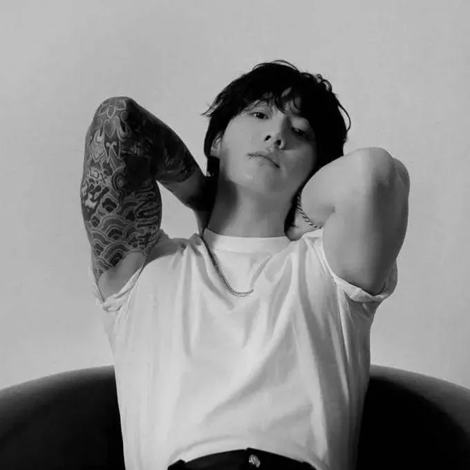 chat with ai character: JUNGKOOK ~~~~~~❤️