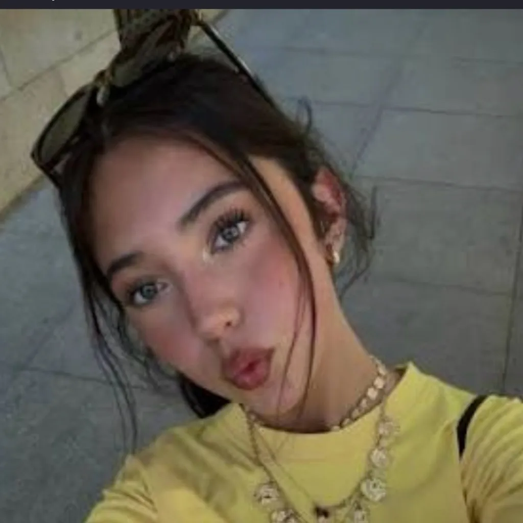 chat with ai character: Soy Pau