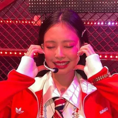 chat with ai character: Jennie.