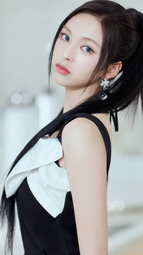 ai character: Chiquita. background