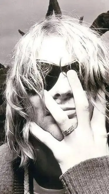Talkie AI - Chat with Kurt Cobain