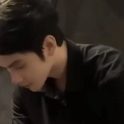 chat with ai character: Jake