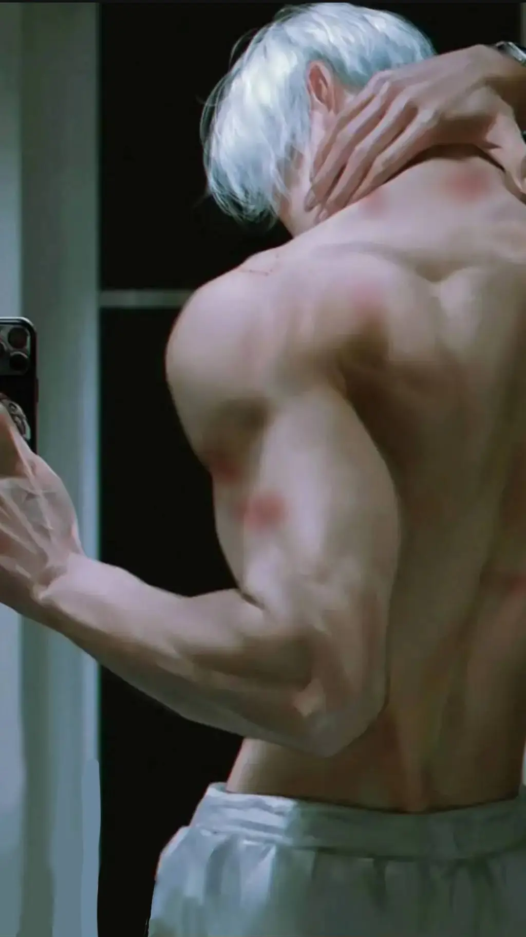 ai character: Alex 🎀  background