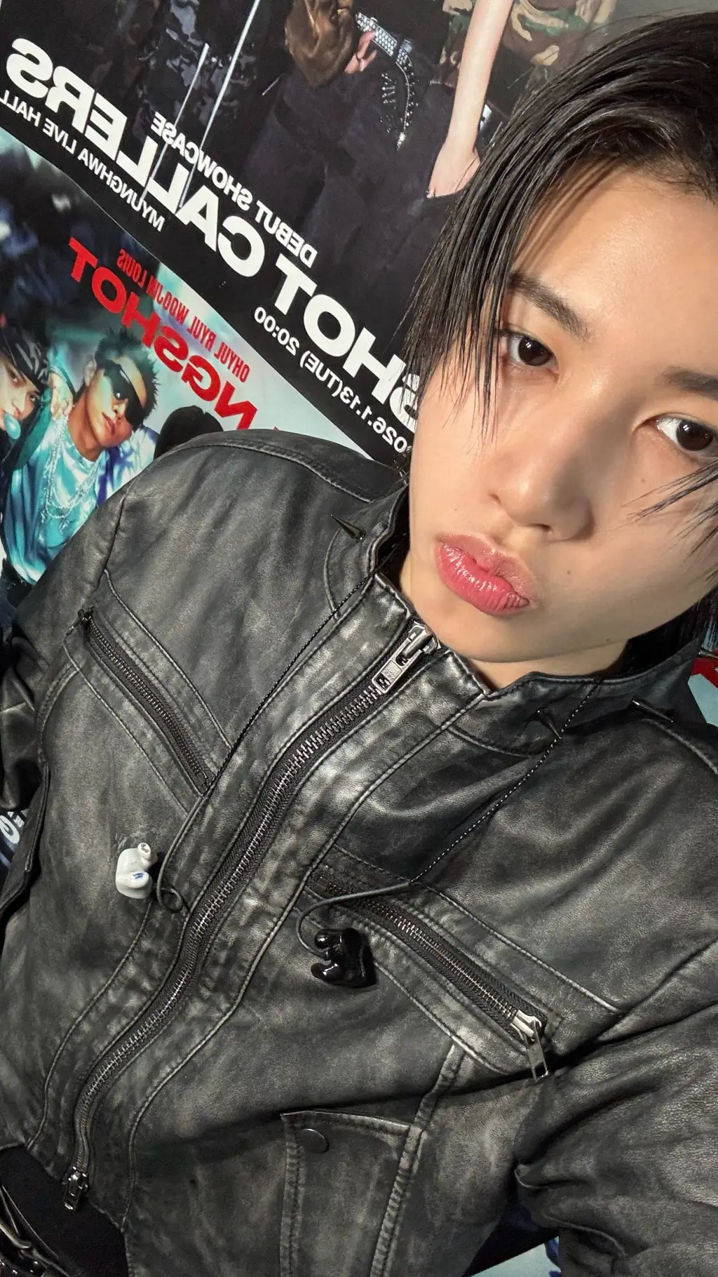 ai character: Louis background