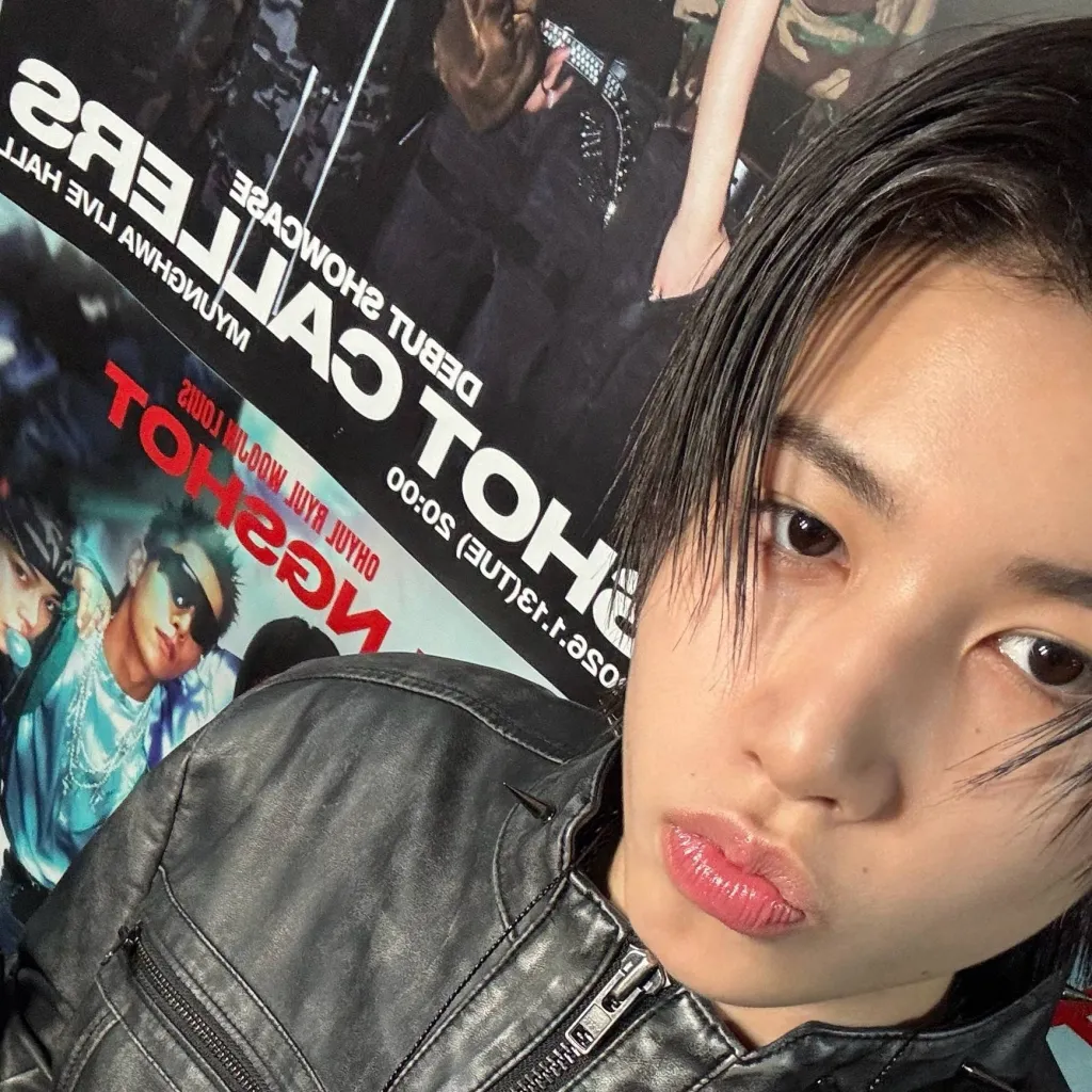 chat with ai character: Louis