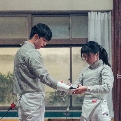 chat with ai character: 2521 