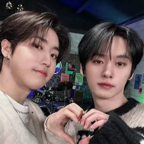 chat with ai character: •°Minsung°•