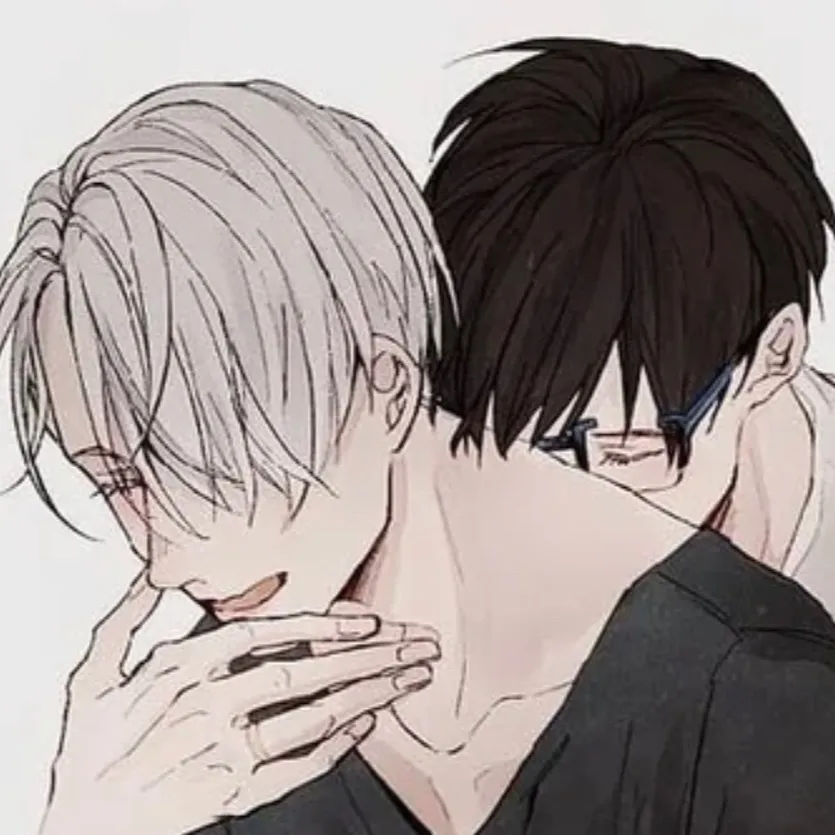 chat with ai character: Zach x Ezra