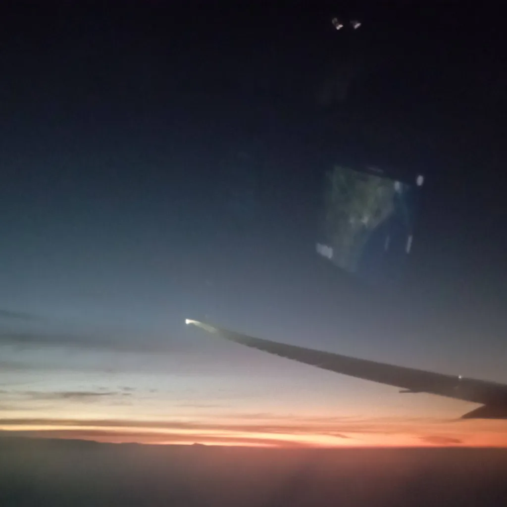 chat with ai character: HUNTR/X 