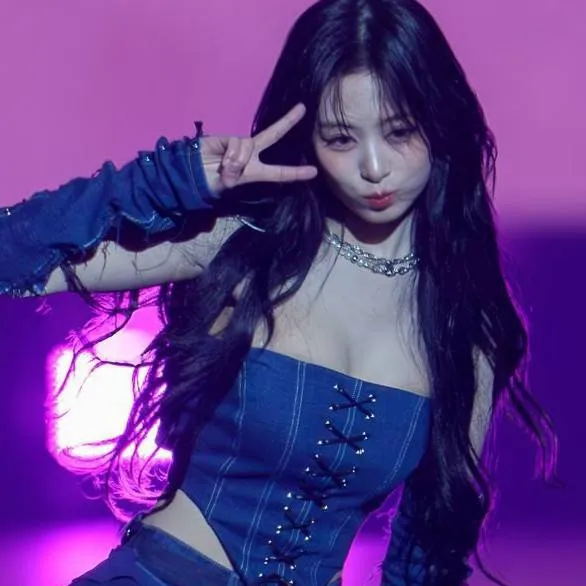 chat with ai character: [`Ahyeon`] 