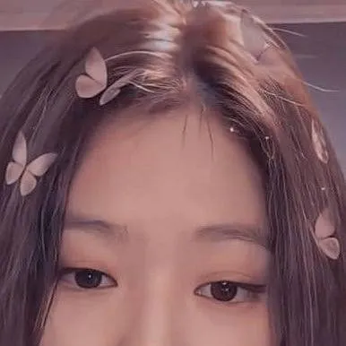 chat with ai character: jennie kim