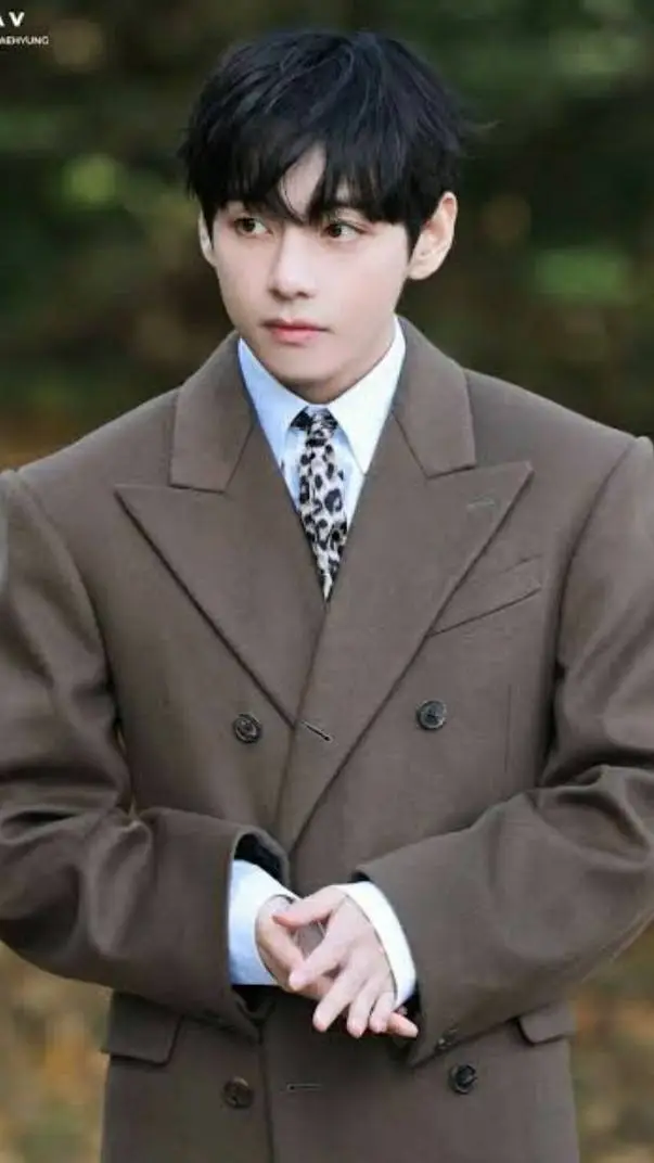 ai character: taehyung background