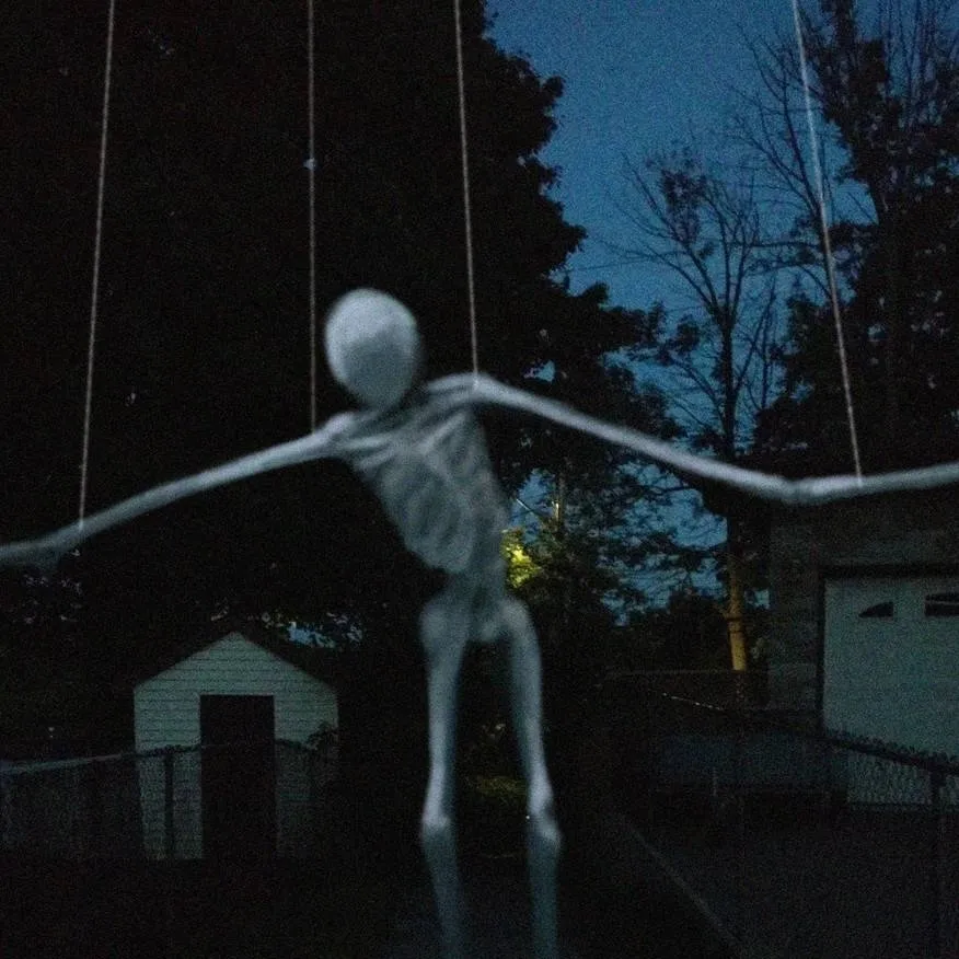 chat with ai character: кукловод