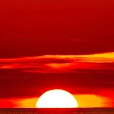 chat with ai character: Закат