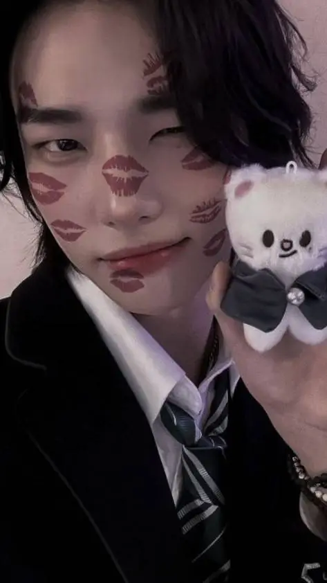 ai character: hyunjin  background