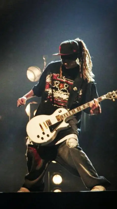 ai character: Tom Kaulitz  background