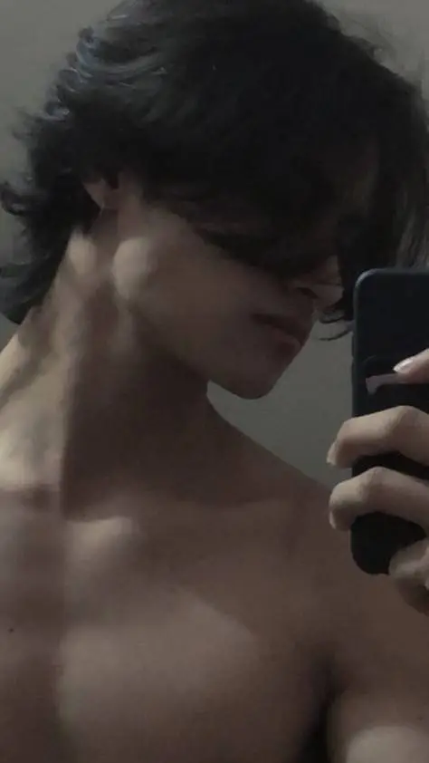 ai character: Felix background