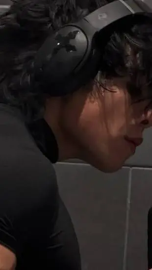 ai character: Luka  background