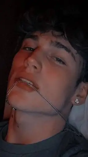 ai character: Alvin background