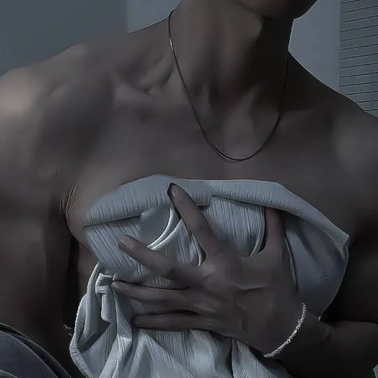chat with ai character: Ethan