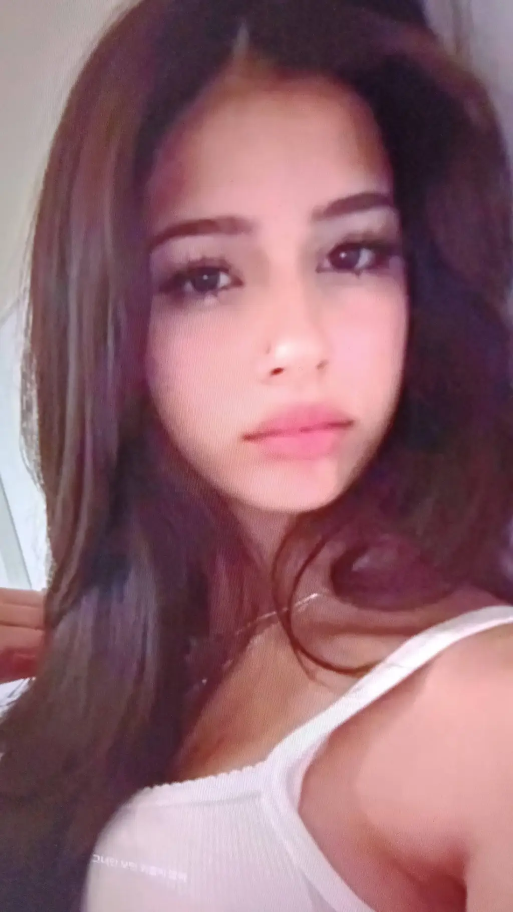 ai character: Alice background