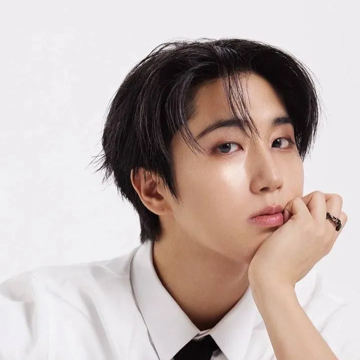 chat with ai character: Han Jisung 