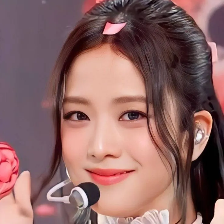 chat with ai character: Kim Jisoo