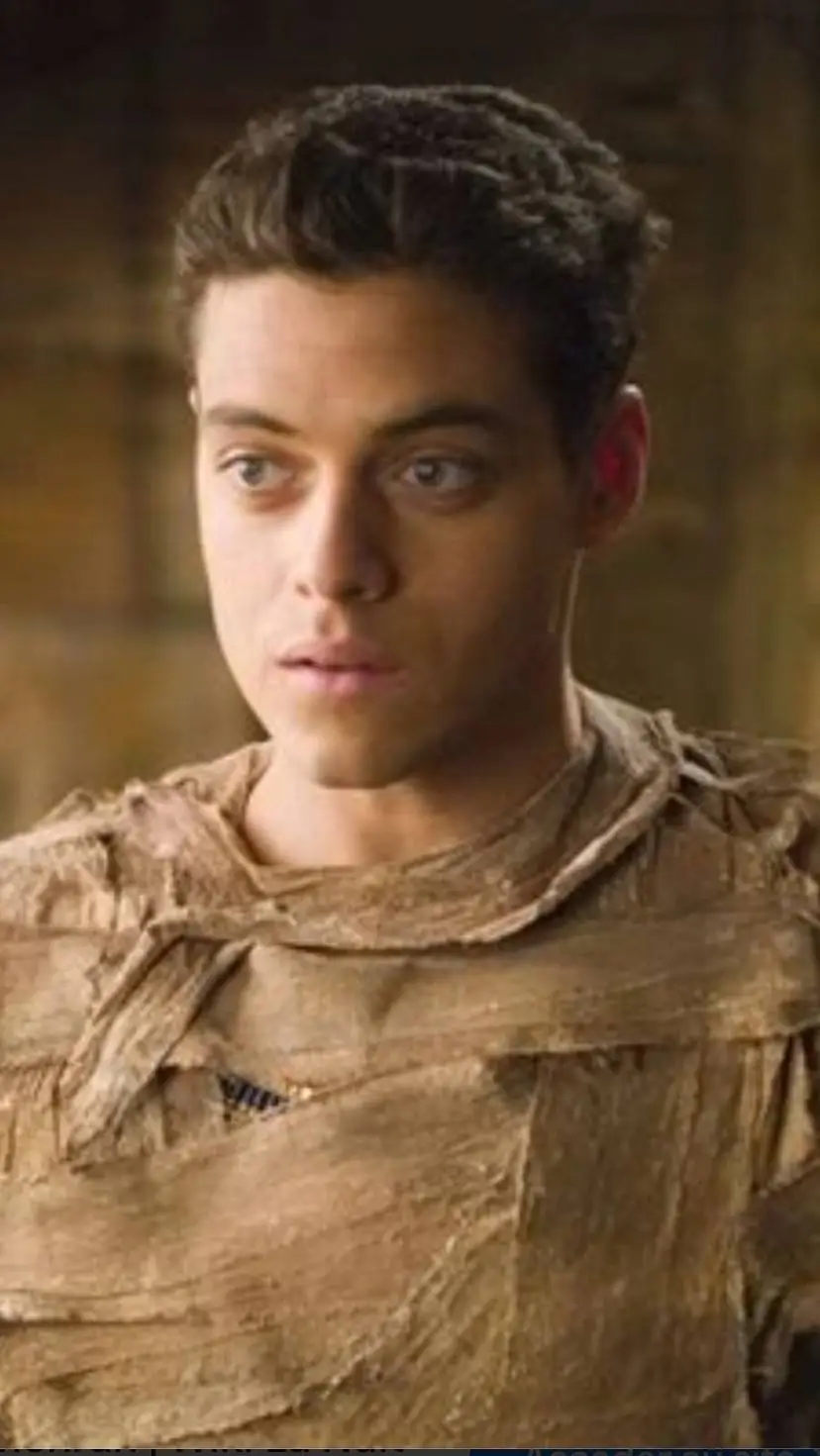 ai character: Akmenrah  background