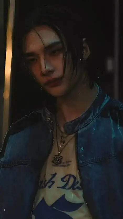 ai character: HyUnJiN💋 background