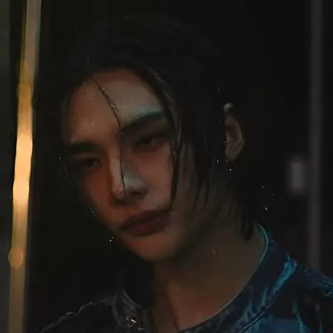 chat with ai character: HyUnJiN💋