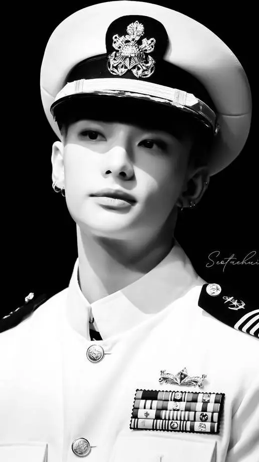 ai character: Hyunjin soldier background