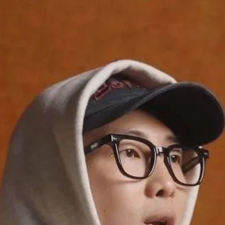 chat with ai character: kim namjoon 