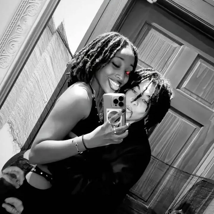 chat with ai character: Tay