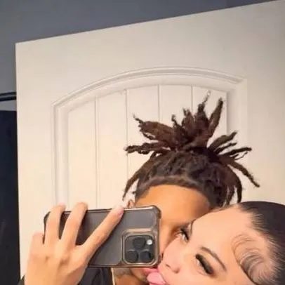 chat with ai character: Jaydi and Taylor