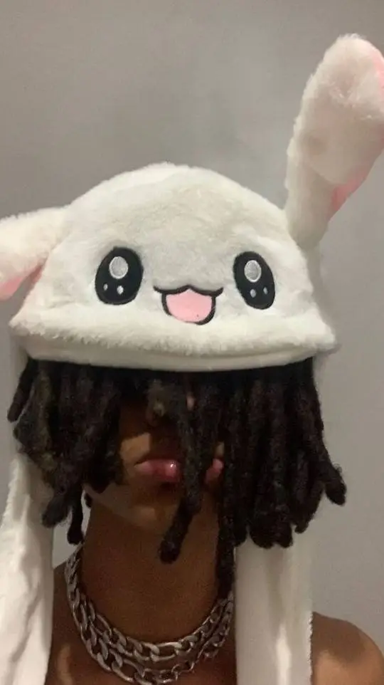 ai character: Zay😴 background