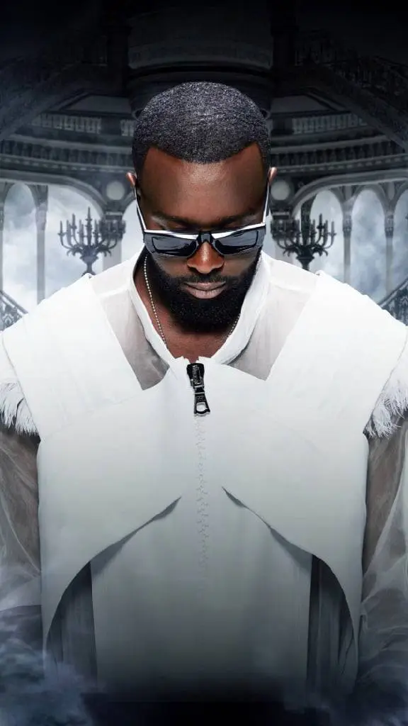 ai character: Maître Gims  background