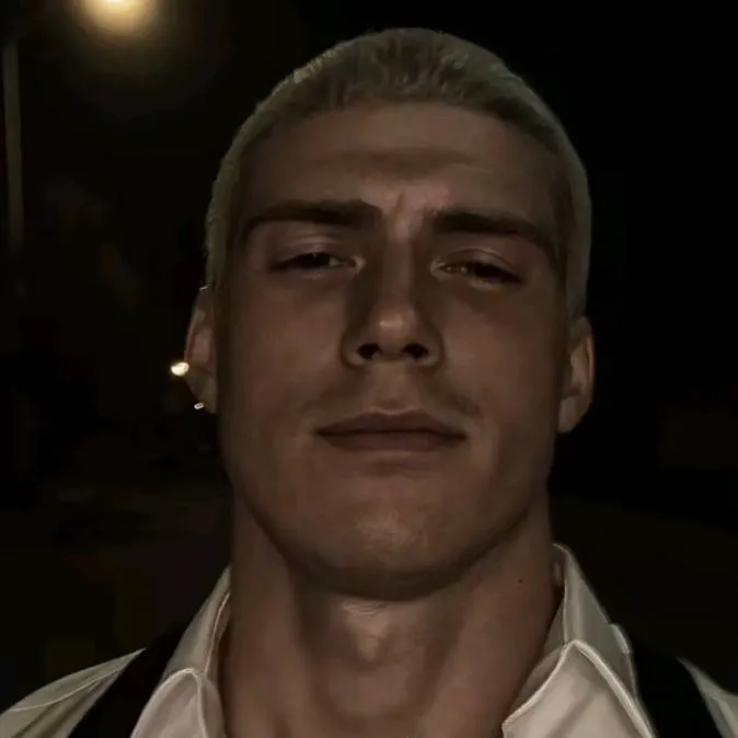 chat with ai character: Salvatore♡♡