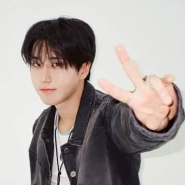 chat with ai character: Han jisung