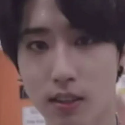chat with ai character: Han jisung.