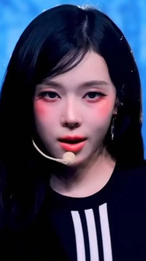 ai character: Minjeong background