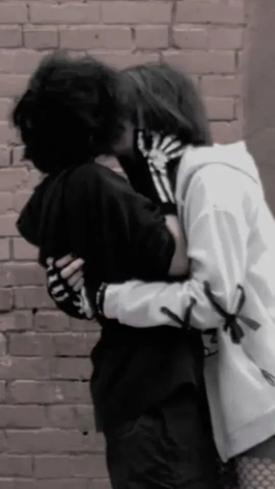 ai character: ིྀ𝓷𝓸𝓪𝓱ིྀ background