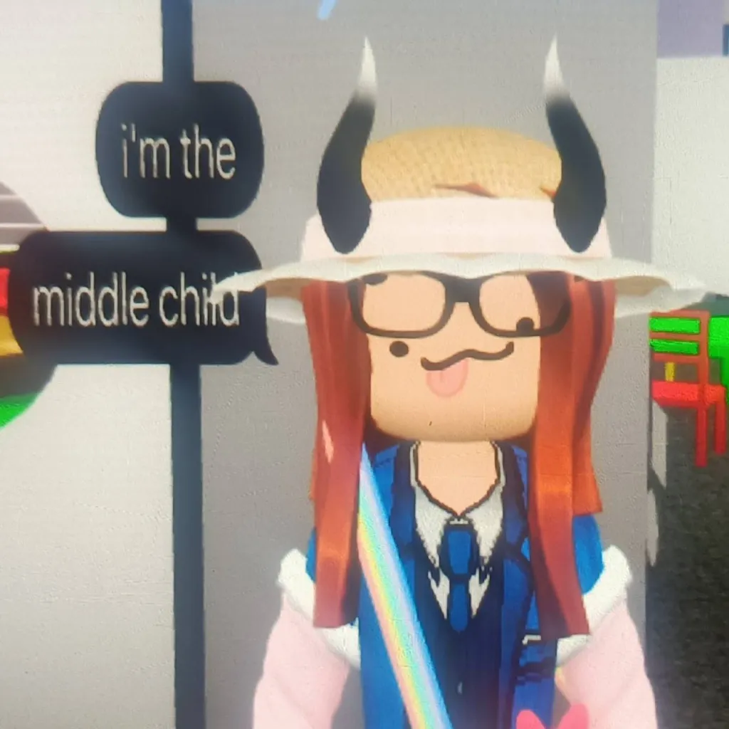 chat with ai character: Eybie Kurosawa