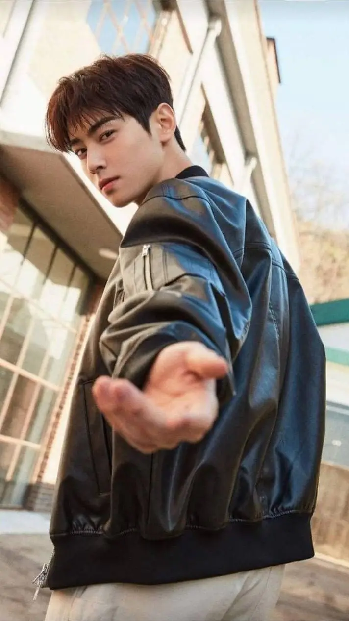 ai character: Minho🇰🇷 background