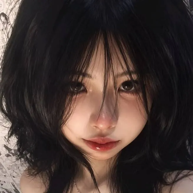 chat with ai character: mei