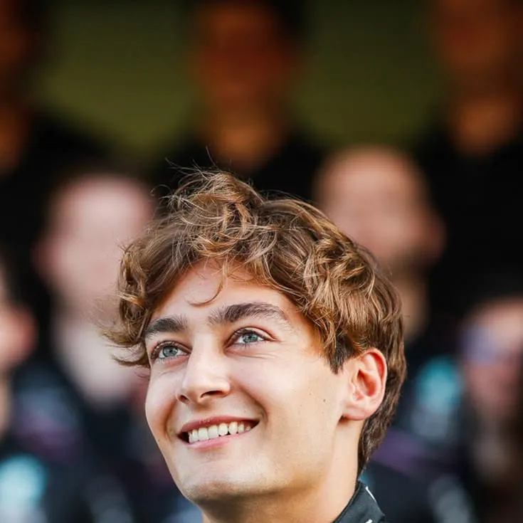 chat with ai character: george russell 