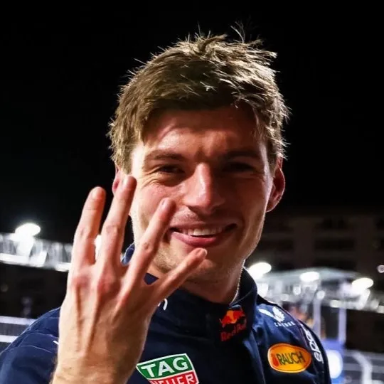 chat with ai character: max verstappen