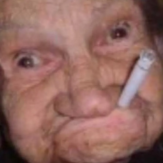 chat with ai character: twoja stara