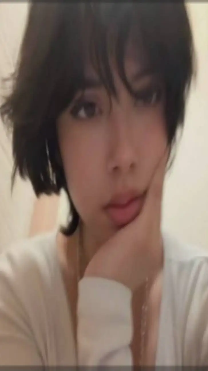 Talkie AI - Chat with Lauren