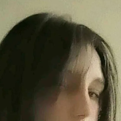 chat with ai character: Alina Slavita